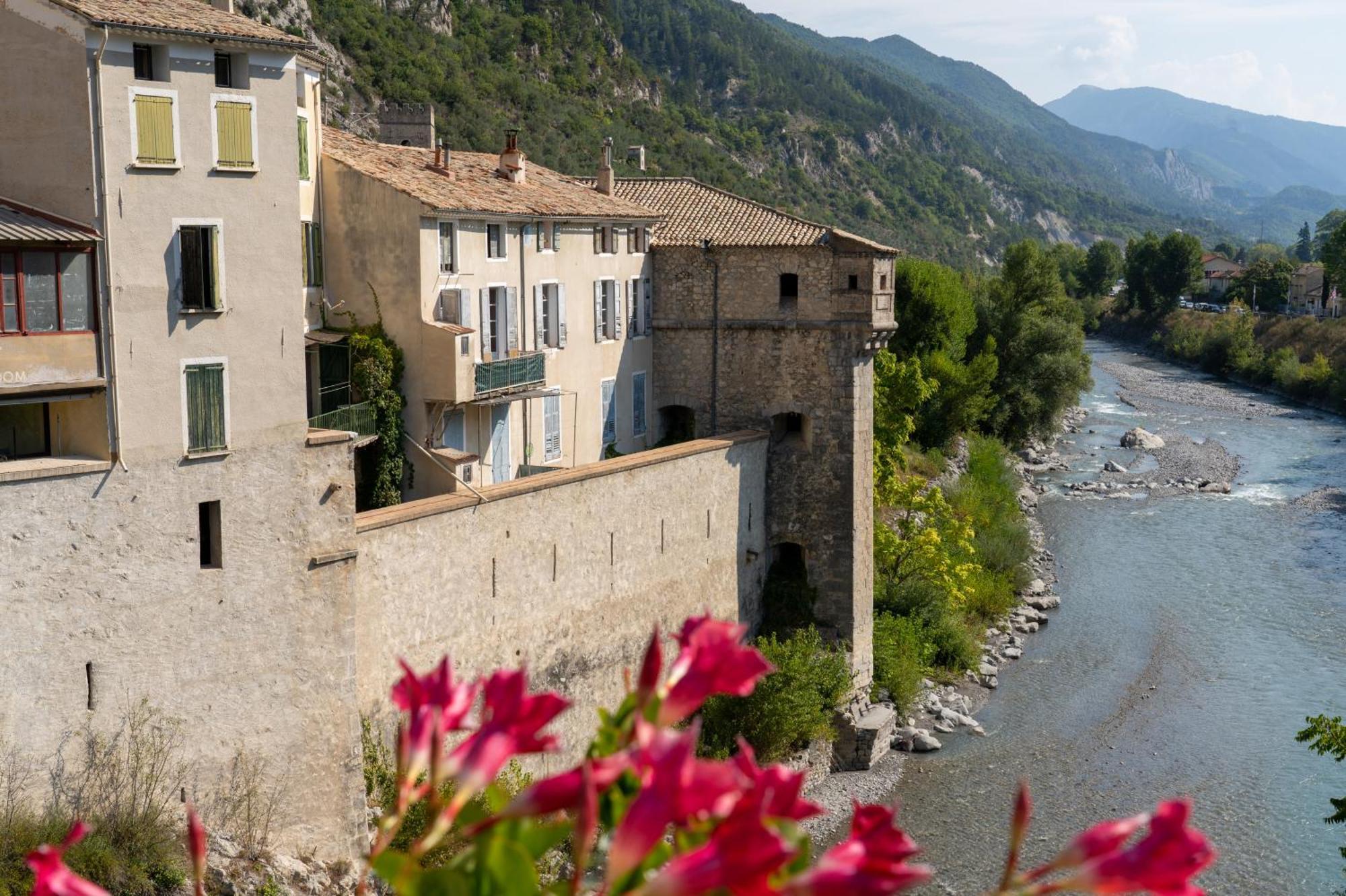 L'Orbitelle Apartment Entrevaux Exterior foto